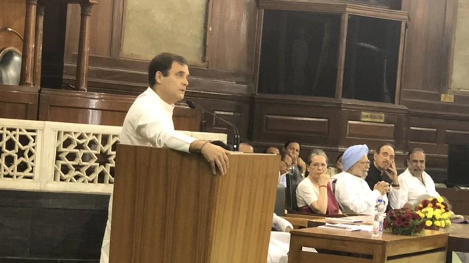 htTweets's tweet photo. ‘We will fight BJP every day’, @RahulGandhi tells Congress MPs at Congress Parliamentary Party (CPP) meet https://t.co/8FiUPZaK7k https://t.co/Ht5Y3l5tZ8