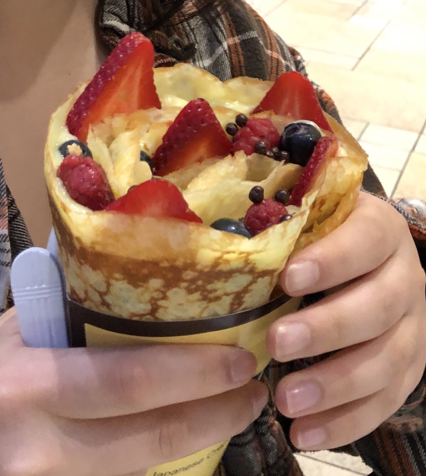 グルテンフリー生活 アメリカ 近くに美味しいクレープ屋さん発見 T Swirl Crepe なんと なんと クレープ 生地が米粉でグルテンフリー 小麦粉製に比べて パリッとしててサクサク 食感がとてもいい Gfの人向けでは無いのにgf しかも米粉ならではの