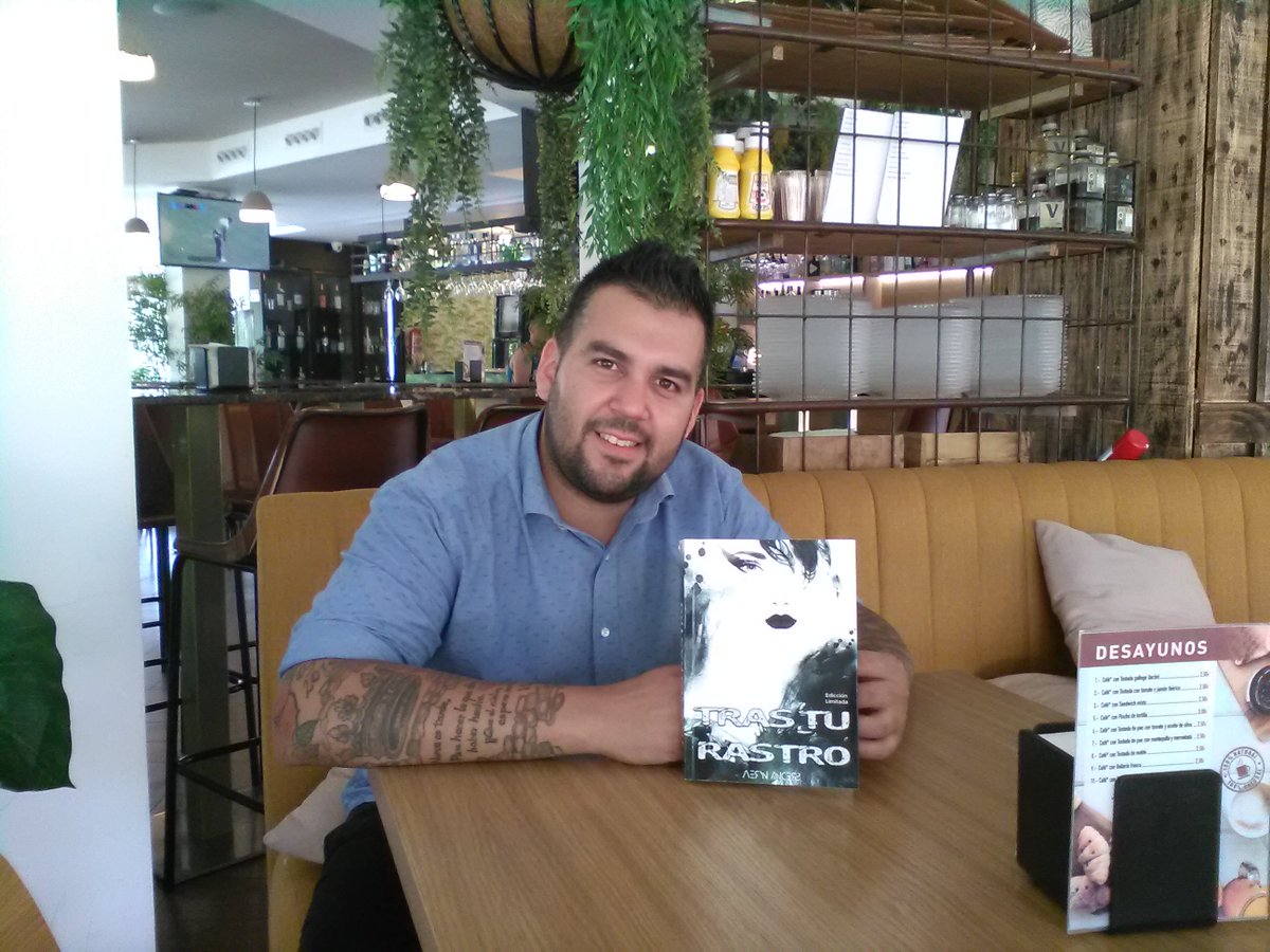 Si te gusta la buena gastronomía y la lectura, no puedes dejar de visitar #KauraKiosco en las <a href="/ViasLiterarias/">Fernando Cotta Escritor</a> de <a href="/BarriosdeLetras/">BarriosdLetras</a> y disfrutar de @TrasTuRastro. #Alcorcon