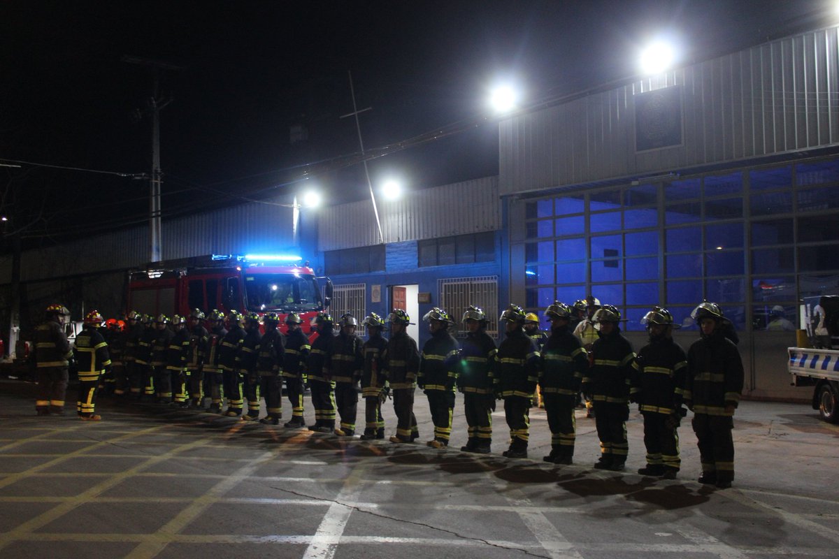 felipelataste's tweet photo. Vigilia de La Segunda Compañia #bombaLuisDittman del Cuerpo de Bomberos de Quinta Normal
#cbqn https://t.co/J47YhS3MvY