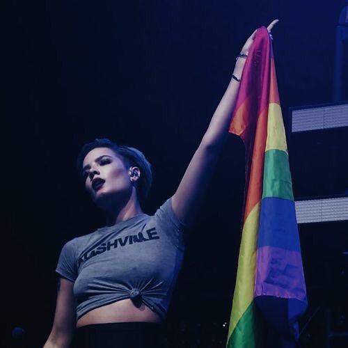 happy pride ☺️🏳️‍🌈