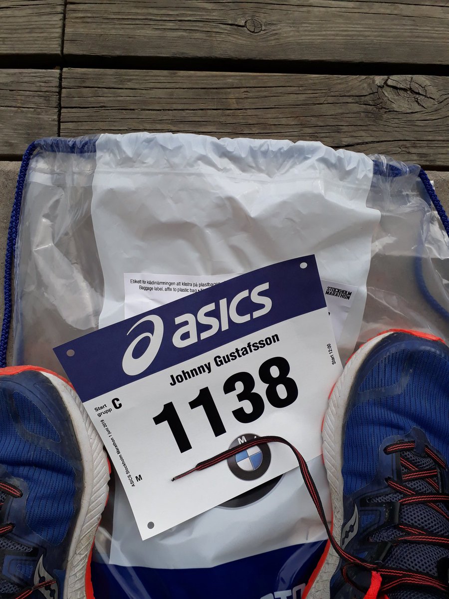 Dags för årets stora fest. Pirrigt, roligt och snart en känsla av att bli riktigt trött. #stockholmmarathon #timetoplay #saucony #jagspringer