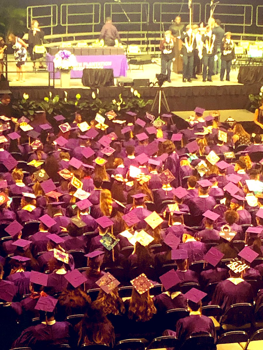 sphs_class_2019's tweet photo. Congratulations Class of 2019! 🎓💜💛🎓 https://t.co/NOz6WSTeIW