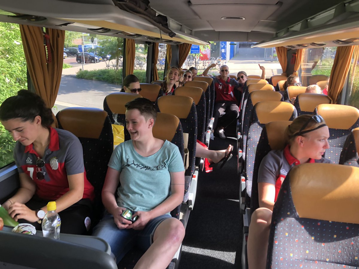 vvijvdames1's tweet photo. @vvijvdames1 onderweg naar Aalten voor de nacompetitie tegen azsv vr2 #2eklasse https://t.co/0oVIlLVjj7
