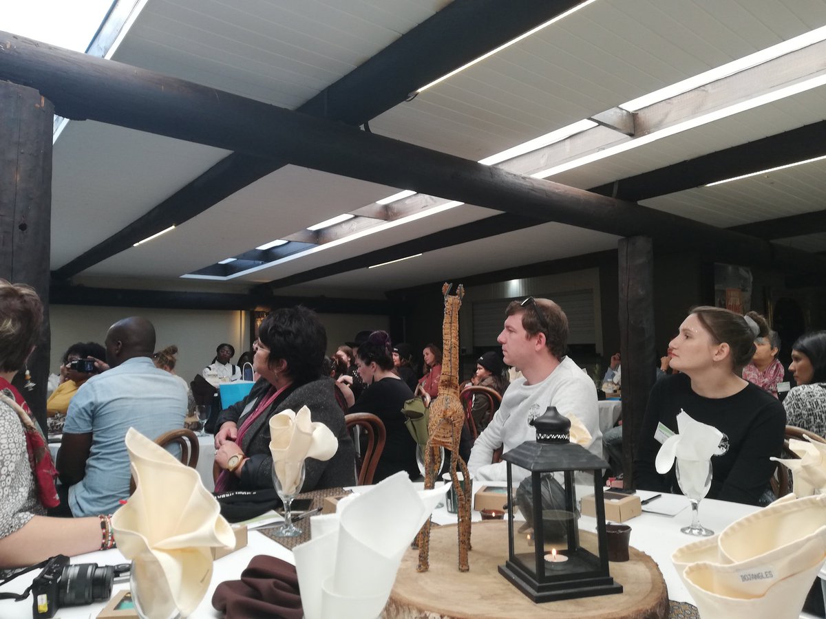 GoSomewhereSlow's tweet photo. It's #ECMeetup time in Port Elizabeth.
#ShareTheBay https://t.co/BdbwpjKxj4