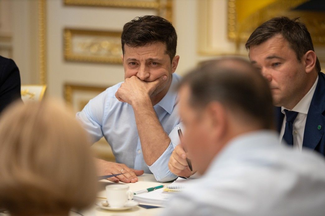 KyivPost's tweet image. A 76-page transcript of President Volodymyr Zelenskiy’s first meeting with the leaders of parliament was published on May 30. It reveals a confrontational conversation with no consensus. 

Here's a rundown of what was said at the May 21 meeting. buff.ly/2Xj1EiD #Ukraine