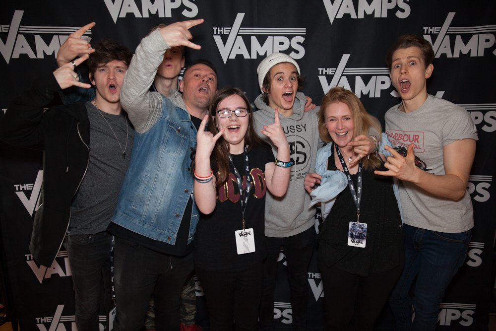 PaulJoyner71's tweet image. @TheVampsBrad Its the last day of the UK tour for our buddies The Vamps. As a fam we utterly love these honest,sincere,genuine guys. Tonight will be our 20th yes 20th show as a fam.We have been there since the beginning watching them mature into awesome songwriters. #acdcfam