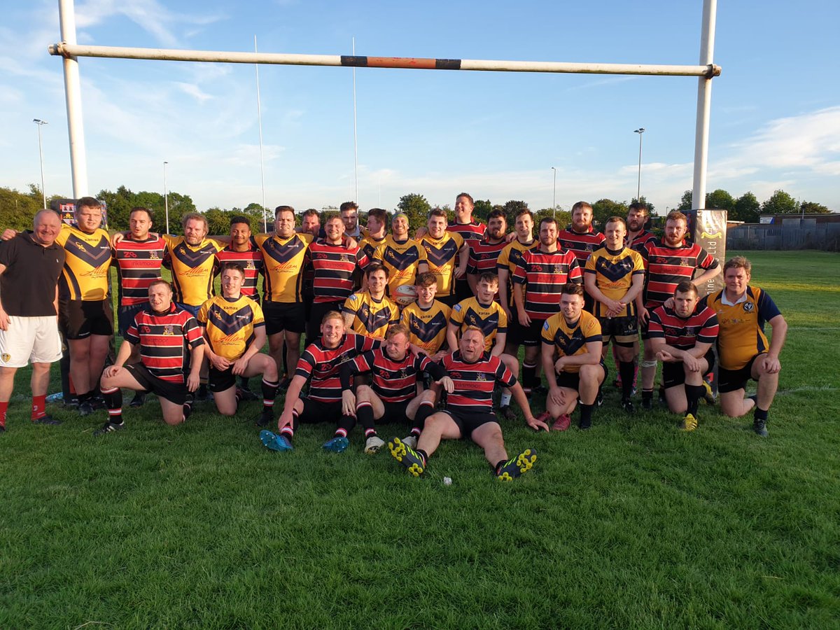 KevMarshall84's tweet photo. A great night down @HullensiansRUFC to celebrate the life of Mike Nicholson and the club/school link with @WolfretonSch
A great game, played in great spirits! Thanks to everyone who helped make it happen!
#Rugby #MrNicholson #HullensiansvOldWolftonians 🏉👍 https://t.co/XUQFuAKvc5