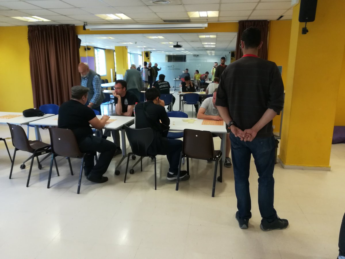 ShogiBarcelona's tweet photo. ☖☗ Todo listo para empezar el III Open Shogi Barcelona! 

#将棋 #shogi https://t.co/PtQDM3wz6W