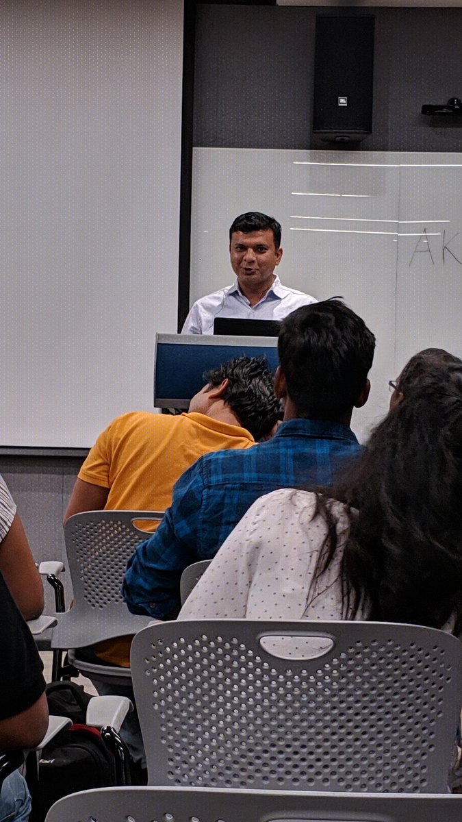 lohithchalam's tweet image. Surprise session on containers @blakhani at #sqlbangug