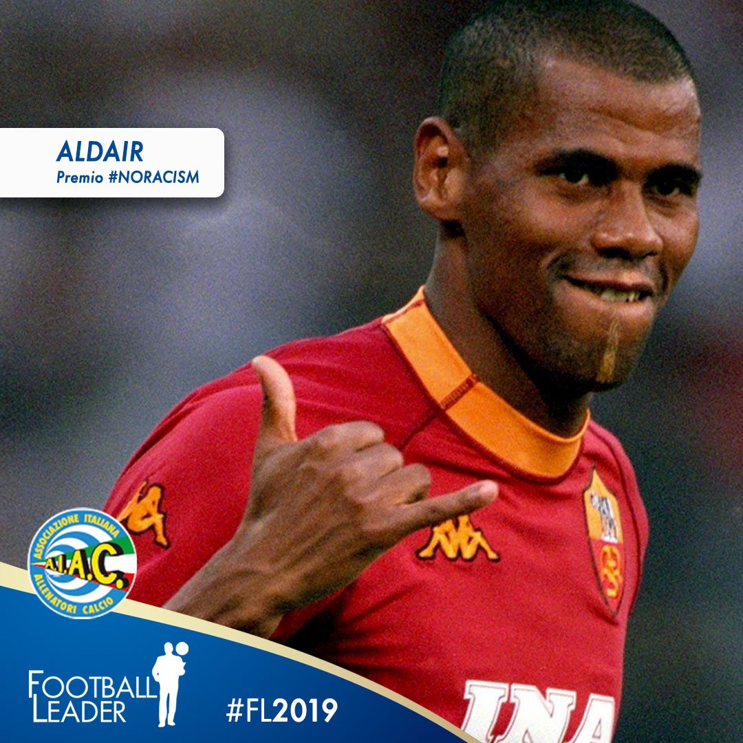 Aldair ritirerà a #FL2019 il premio speciale "No Racism"! 

bit.ly/2I5Allq 

#calcio #aiac #premio #seriea #notoracism #stopracism #noracism #equality #napoli #footballleader #roma #bandiera #capitano #FL2019