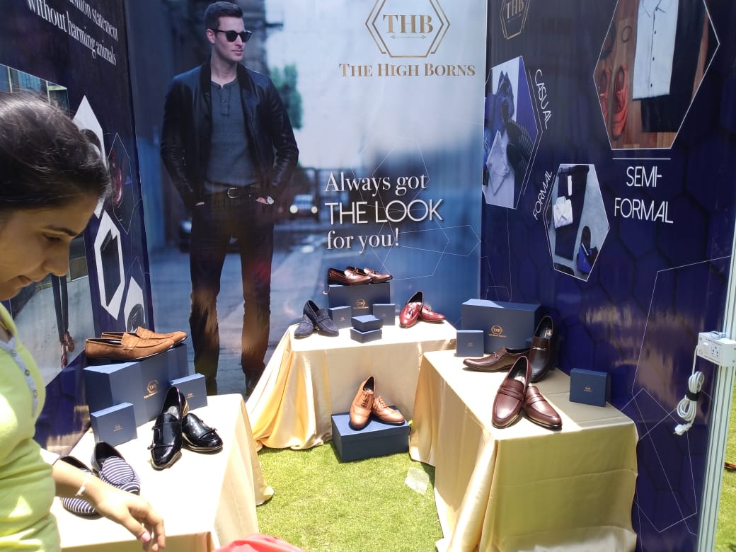 midasinnovation's tweet photo. Our Students are ready to present their #Businesses at MIDAS Bazaar 3. Stay tuned Catch them live at 4 pm today on Facebook, Instagram and Youtube.
#MIDASBazaar3 #TheMIDASway #Student2Founder #StartupWeekend https://t.co/MGNApxpton