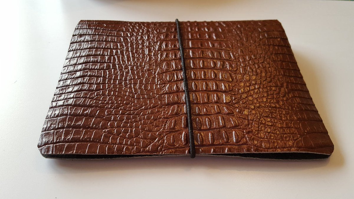 SandraPoppys1's tweet photo. Leather Bound Journal with Animal Embossed Leather | Leather Notebook | Any size Journal | Leather Diary https://t.co/eKxsm7msNo #Leathertoolroll #Leather Bag #journalcovers #FieldNotesCover https://t.co/g25qwQVOso