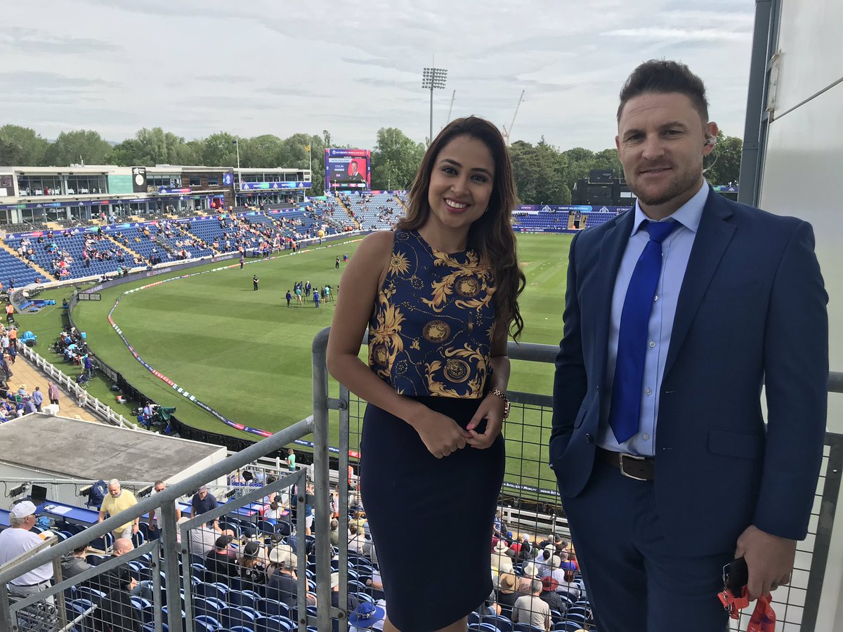 cricketworldcup's tweet photo. We’re live on Facebook with @PathakRidhima and @Bazmccullum   #NZvSL #CWC19 https://t.co/M1s6EhEOAN https://t.co/WoSOSJItYw