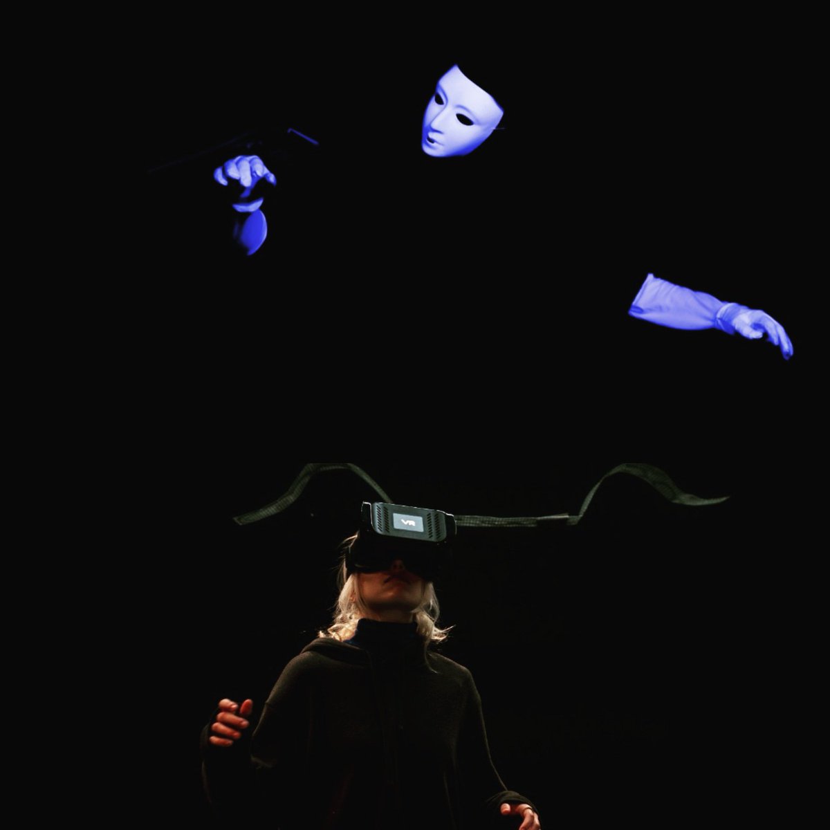 CMDTheatre's tweet photo. TETHERED is coming to @cockpittheatre for the @CamdenFringe 12th &amp; 13th August! With live music, physical theatre and quirky realism, follow Alice as she dives into the world of #VirtualReality Tickets at https://t.co/lzKLLwIbtn https://t.co/ARUqS8k6Tb