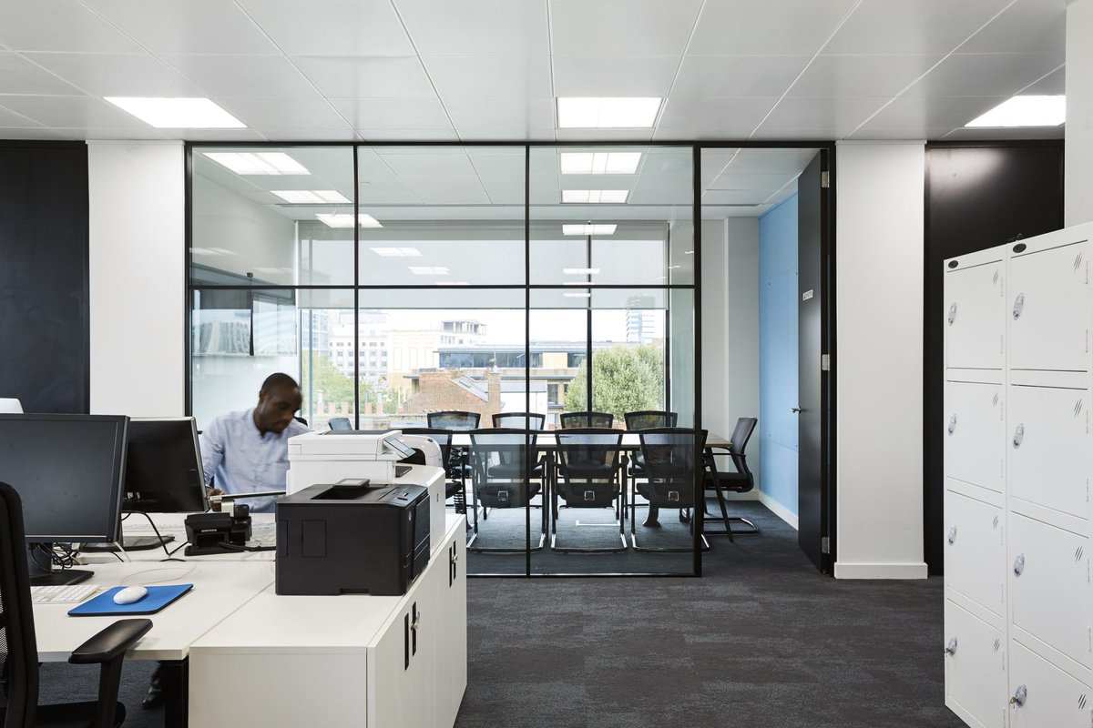 Decorations, ceiling spraying and wall coverings on a project in Hammersmith.