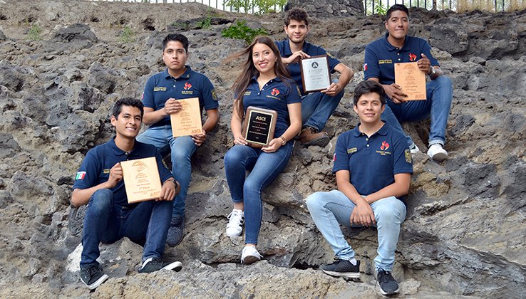 FIUNAM_MX's tweet photo. Estudiantes #FIUNAM ganan concurso internacional de ingeniería civil: 1er. lugar general del Blue Sky Competition Contest, en la sección Texas-México, con su propuesta de una ciudad flotante, construida en medio del océano y completamente sustentable. https://t.co/Wjq1LnrNQu https://t.co/SBXwkS8293