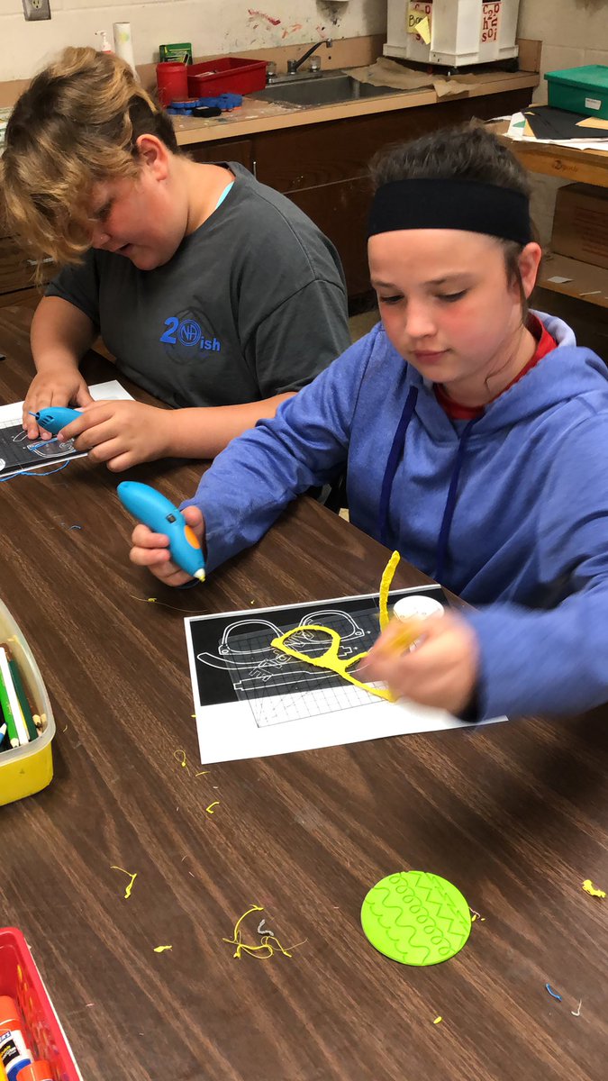BrookColts's tweet image. 3D pens #experienceweek2019 #BrookColts