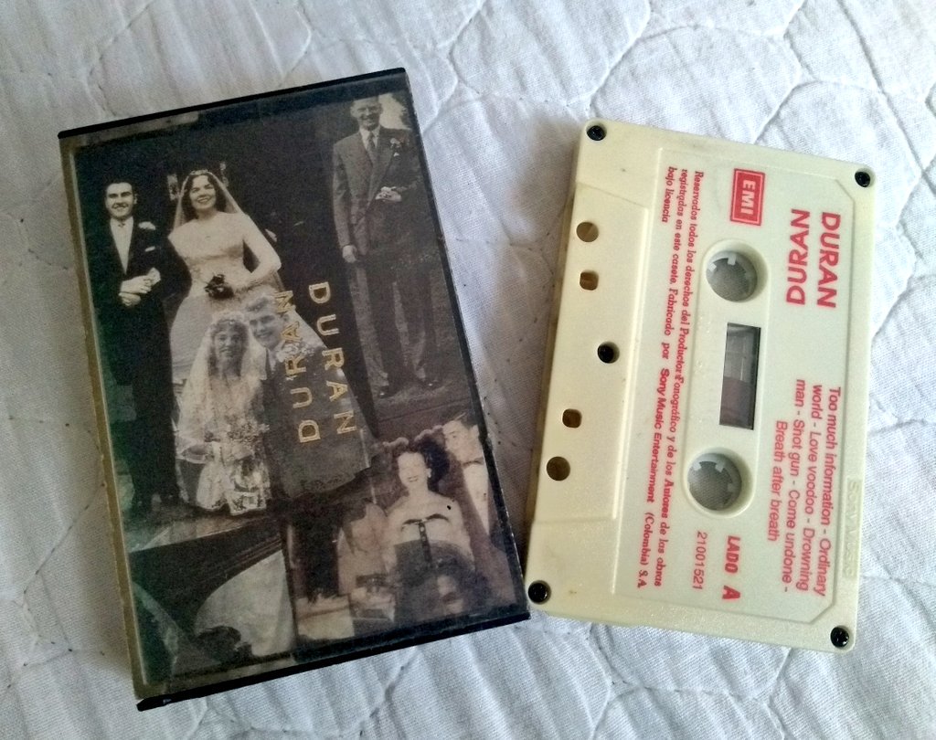 Clara Patiño (@Clanaty) on Twitter photo 2019-05-20 13:19:59 @themusicpimp @duranduran Aquí está 😃 @themusicpimp @duranduran Aquí está 😃