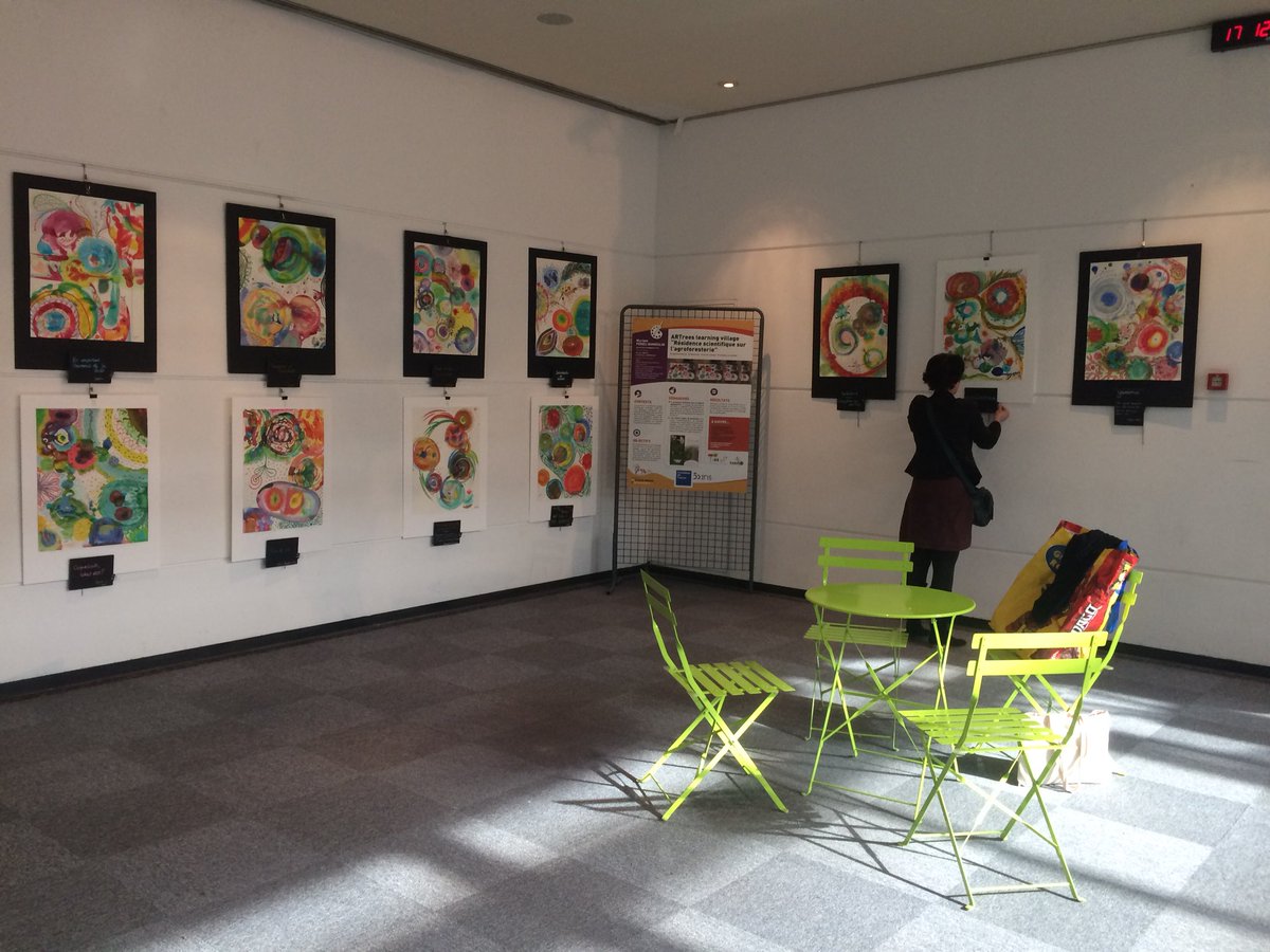 PDMyriam's tweet photo. @Agroforest2019 #rowanreid « Agroforestry is like training on how to paint and not telling what to paint » So in line with our approach! @GAEAlliance Come and see our paintings #ARTrees done by young researchers 😊 https://t.co/TQMTpyif40