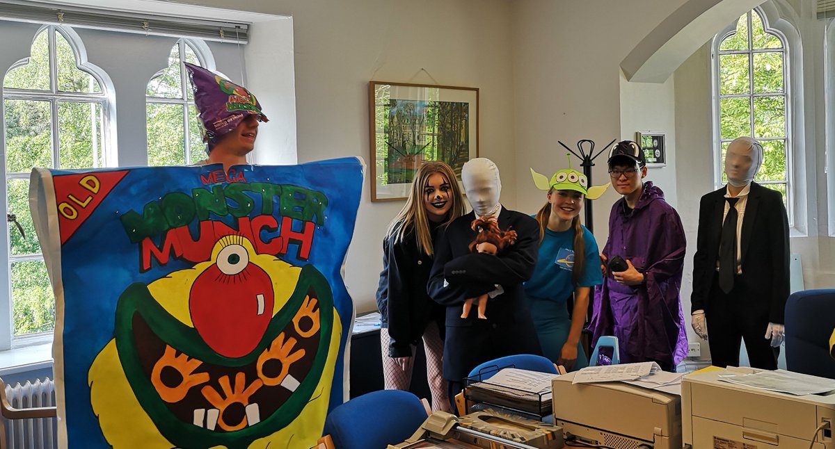 EuropaSchoolUK's tweet photo. It the last week of school and our S7s will dress up every day, each day with a different theme. Guess today's theme. #ESUK #Europa #EuropeanBacc #LeavingSchool https://t.co/EkB6H84hBU