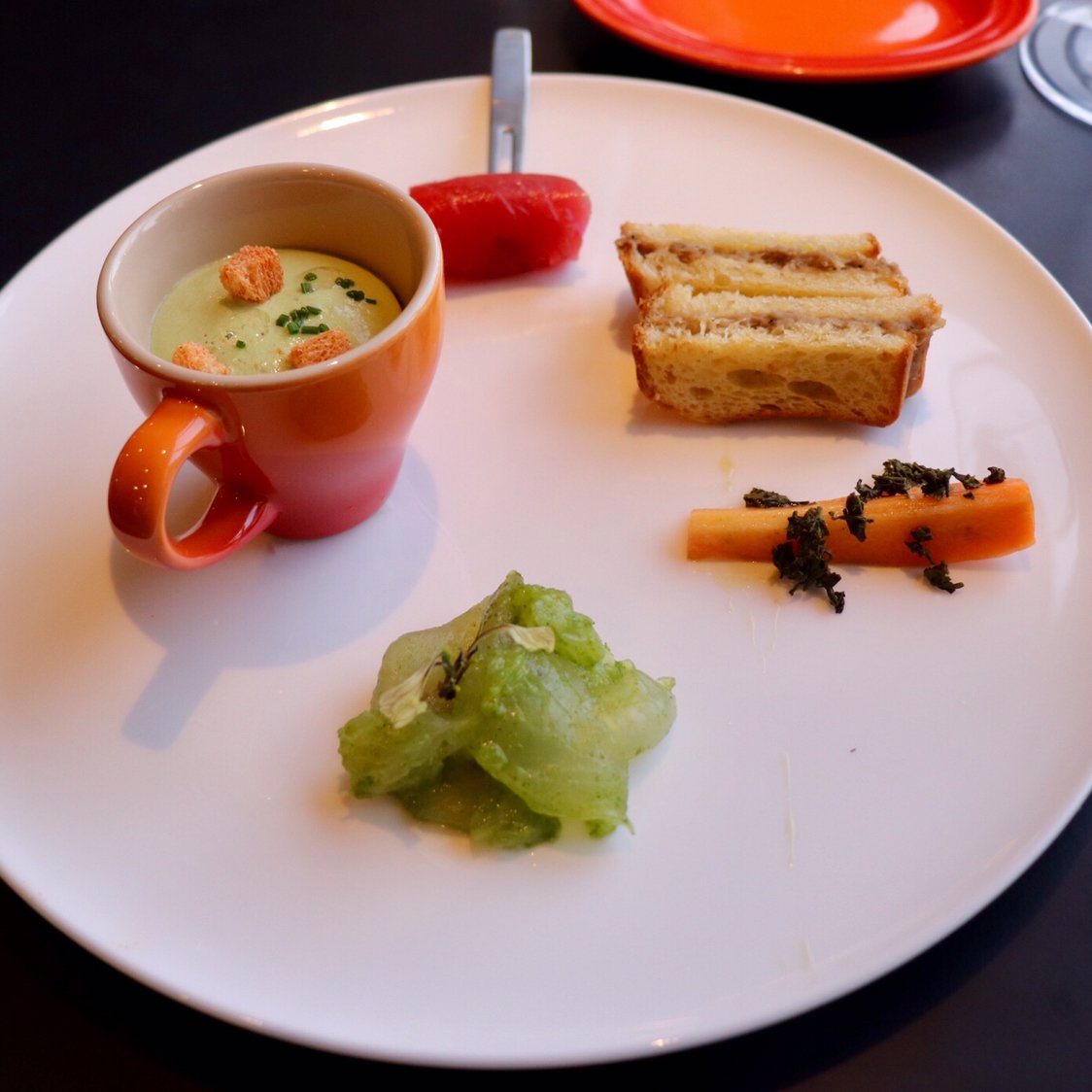 ブラッスリーコロンウィズルクルーゼ