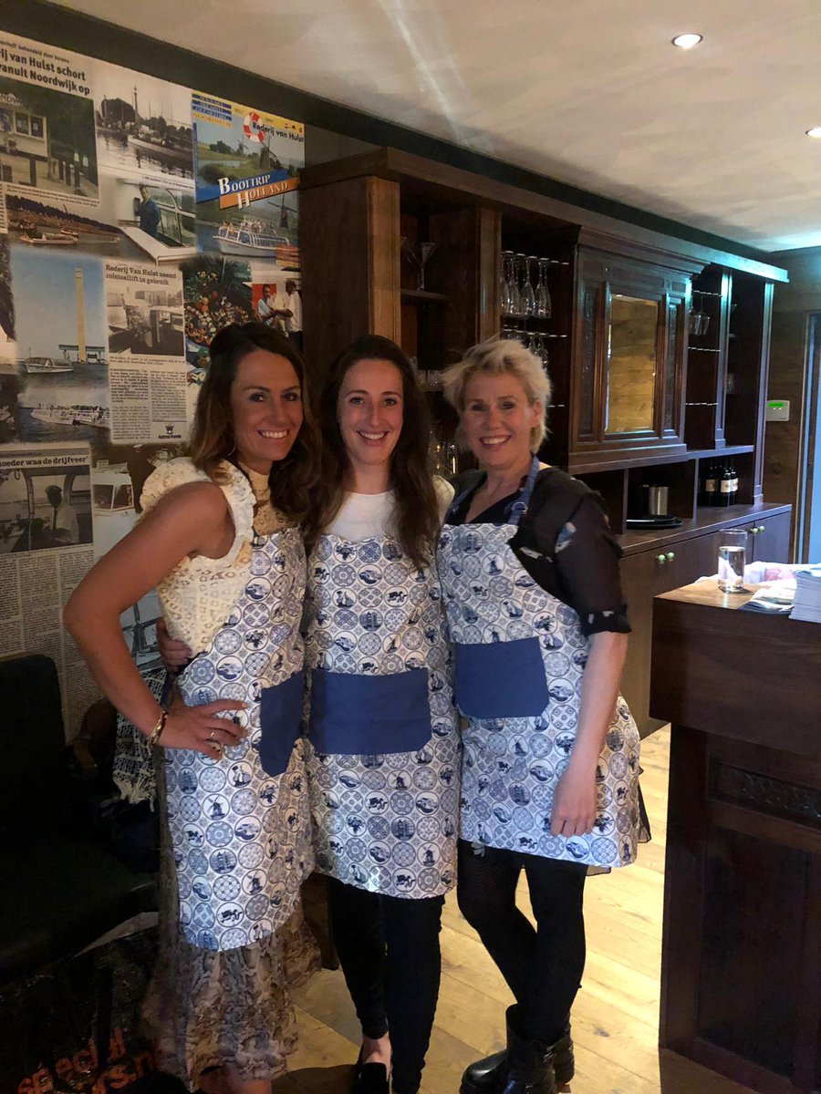 Ons nieuwe bestuur 2019/2020!
Cheressa (Penningmeester)  
Ilena (Administrateur) en
Cindy (Voorzitter)