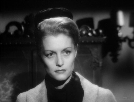 Happy Birthday to Constance Towers who\s now 86 years old. Do you remember this movie? 5 min to answer! 