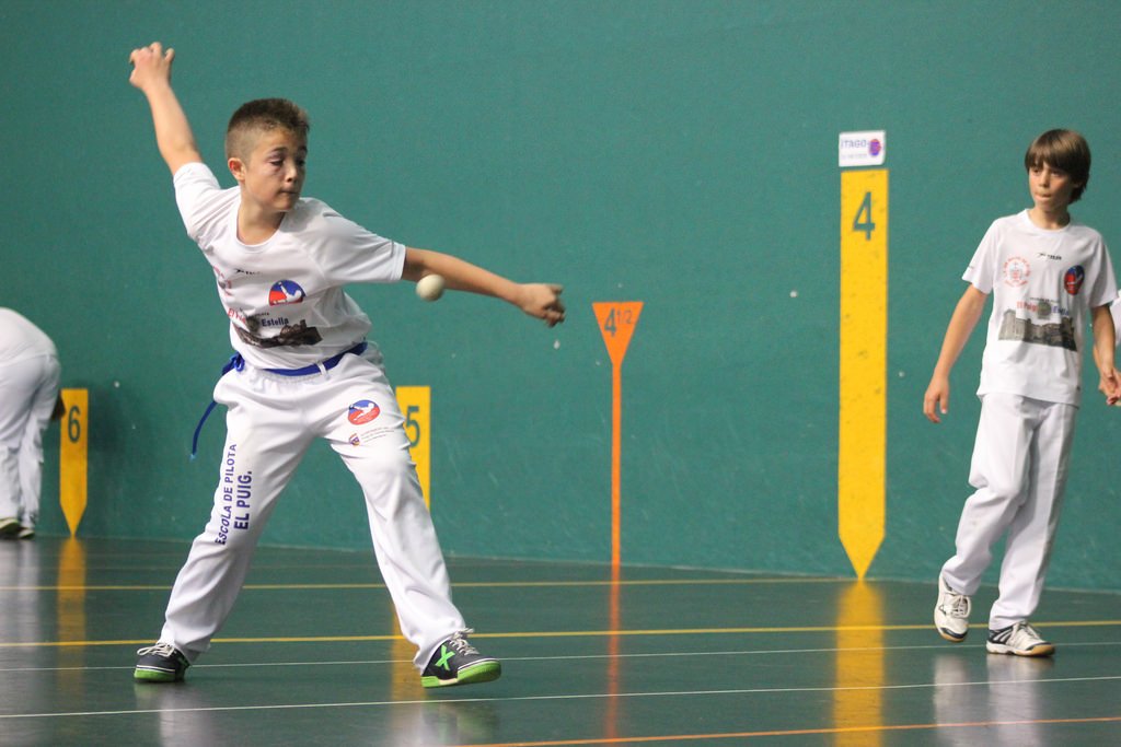 Aquest 22 i 23 de maig, emmarcat dins del programa 'L'escola fa esport a la ciutat' i tot recordant que fa un mesos vam viure a la ciutat el <a href="/MundialPilota/">Campionats del Món de Pilota 2018</a>, tornem al #CEMOlímpics per jugar a pilota Basca. 

Més informació: ow.ly/DLKi50ujfwy
