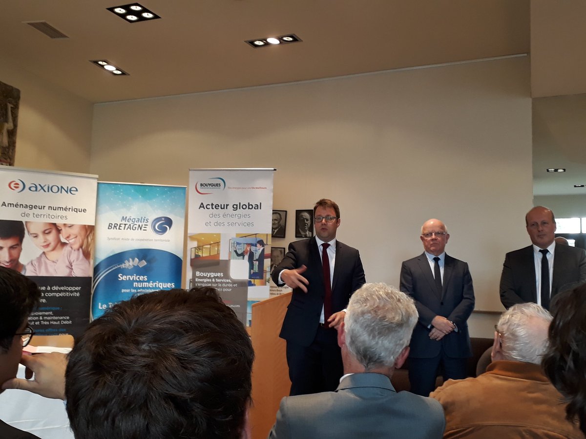 mauricethuriau's tweet photo. Nouvelle phase de #Megalis en @regionbretagne avec #Axione et #Bouygues Énergies et Services pour installer 1 million 100 000 prises @LoigCG   du travail pour 1000 salariés  pour 945 millions euros d ici 2026 avec 550 000 insertion @RCFAlpha https://t.co/2Bu2rqeAhT