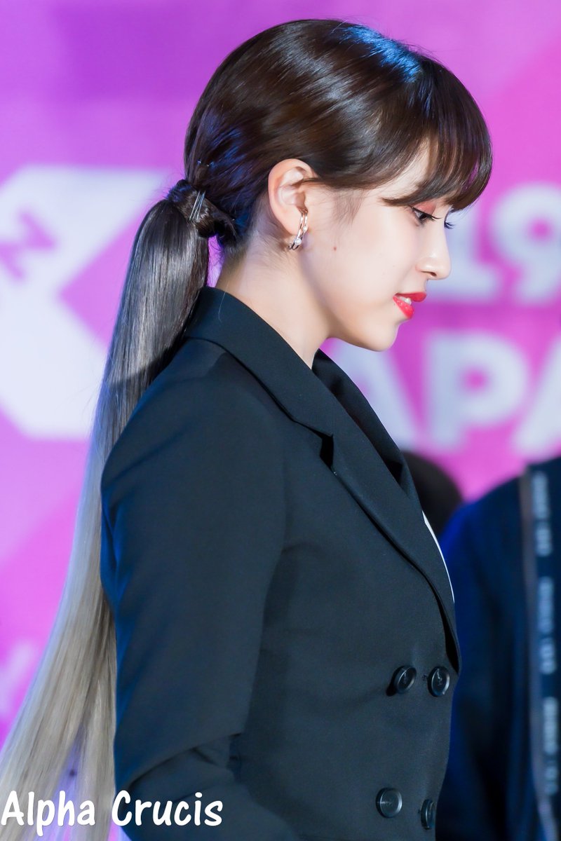 AlphaCrucis0324's tweet photo. 190519 KCON 2019 JAPAN  REDCARPET #MINA #미나 #ミナ #名井南 #TWICE #트와이스 https://t.co/ioBQJGV2Pq