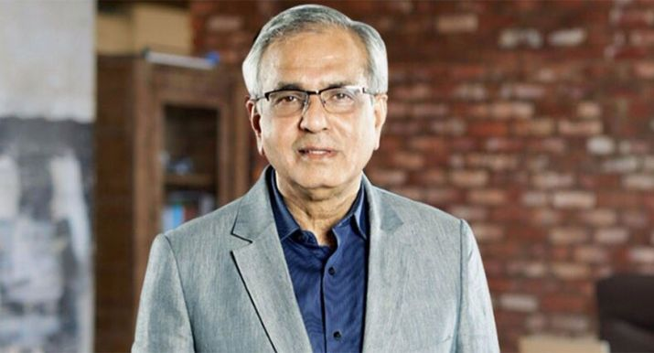 ETNOWlive's tweet photo. #ComingUp | Mandate for big ticket reforms? Can India stand tall amid global turmoil? Watch @NITIAayog's @RajivKumar1 in an #Exclusive chat on #StateOfTheEconomy, #GlobalTurmoil &amp; much more. Stay Tuned!  @29_ruchibhatia https://t.co/d08t1Nd2eW