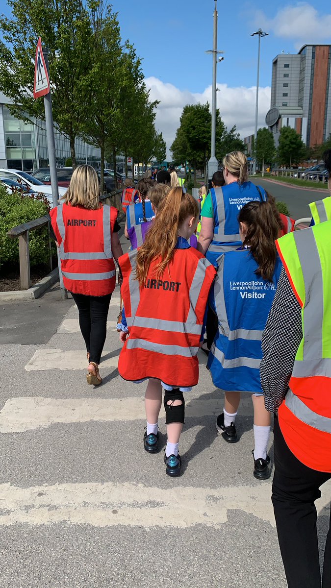GibneyG's tweet photo. Very excited group of children spending the day at @LPL_Airport  to learn about all the different jobs within the airport #futureworkforce #workinspiration https://t.co/qhb7lKcc4V