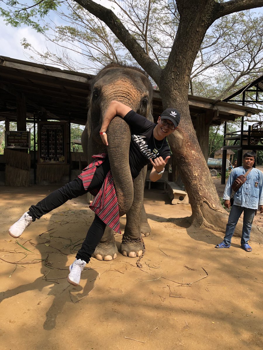 JoeRubio17's tweet photo. I know it’s kinda late but fuck it #thailand #favoritecountry https://t.co/tBU7RLo5KL