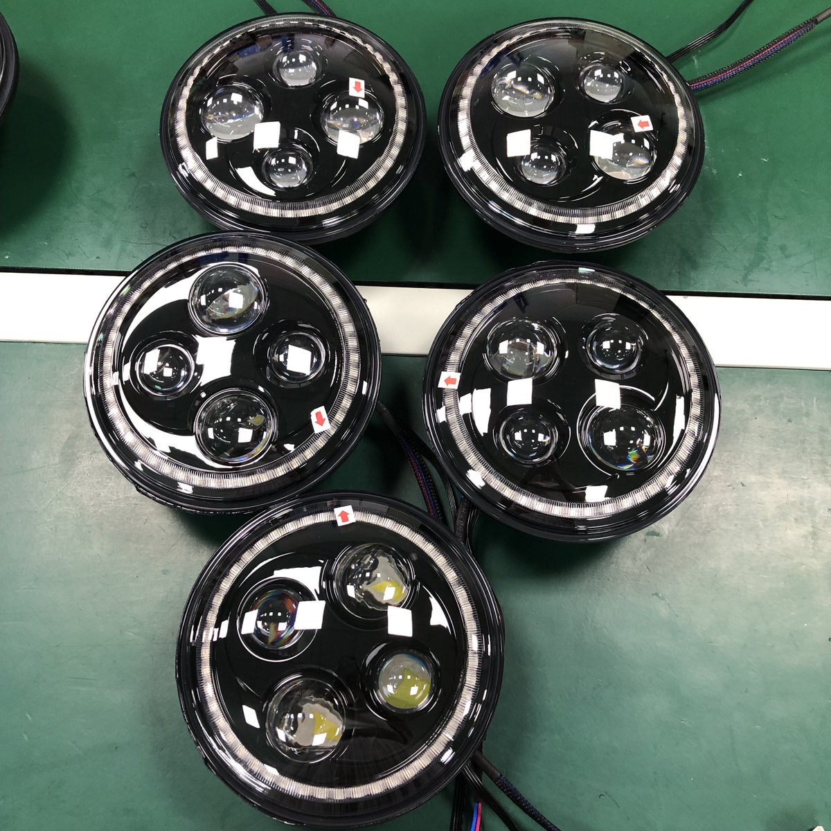 Fionaxiao05's tweet photo. Defective headlights
#4x4 #offroading #carlights #smile #car #offroad #ledlightings #wheellights #headlights #LEDStrips #feadback #Jeep #Jeepwrangler #LandRover #defender #bluetooth #appcontrolled #ledheadlights #led #smartlights #headlamps #waterproof https://t.co/ZC7znAC1Po