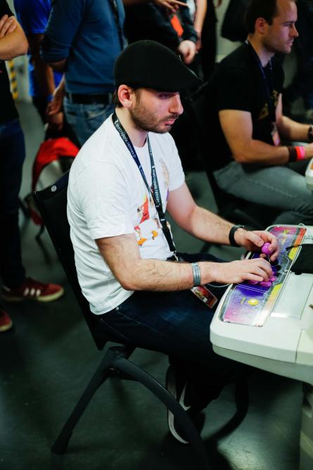 Ken Bogard (@kenbogard) on Twitter photo Merci encore à tout le <a href="/stunfest/">Stunfest Festival</a> pour cette édition ! J'ai vraiment passé un super moment dans une super ambiance. Le public du stun est tellement bon.
Entre 2X / Le Tournoi PuyoPuyo de FOU / Samurai Spirits / Smash ... etc c'était fou. A l'année prochaine ( photo <a href="/HadrienWald/">Hadrien Wald</a> ) Merci encore à tout le <a href="/stunfest/">Stunfest Festival</a> pour cette édition ! J'ai vraiment passé un super moment dans une super ambiance. Le public du stun est tellement bon.
Entre 2X / Le Tournoi PuyoPuyo de FOU / Samurai Spirits / Smash ... etc c'était fou. A l'année prochaine ( photo <a href="/HadrienWald/">Hadrien Wald</a> )