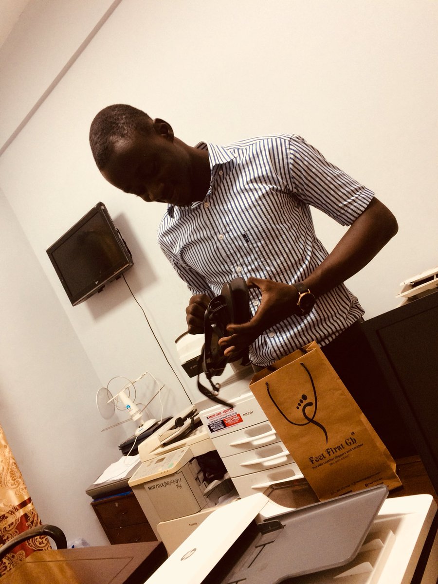 FeetFirstGh1's tweet photo. Thanks for the support.🙇🏾♂️
.
.
.
#feetfirst #feetwithabeat #leatherman #leatherwear #leatherdesigns #leatherfashion #leatherwork #leatherlovers #leatherstyle #leathercraft #leathergoods #leatherproducts #leatherslippers #leathersandals #men #women #children https://t.co/nirpKsXlJ0