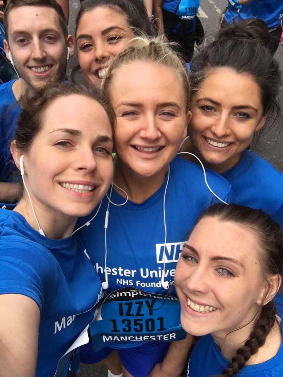 widdem's tweet photo. #Manchester10k #MFT #NHS #EDHOES 🏃🏽‍♀️☀️🍸 https://t.co/juULY5JXcy