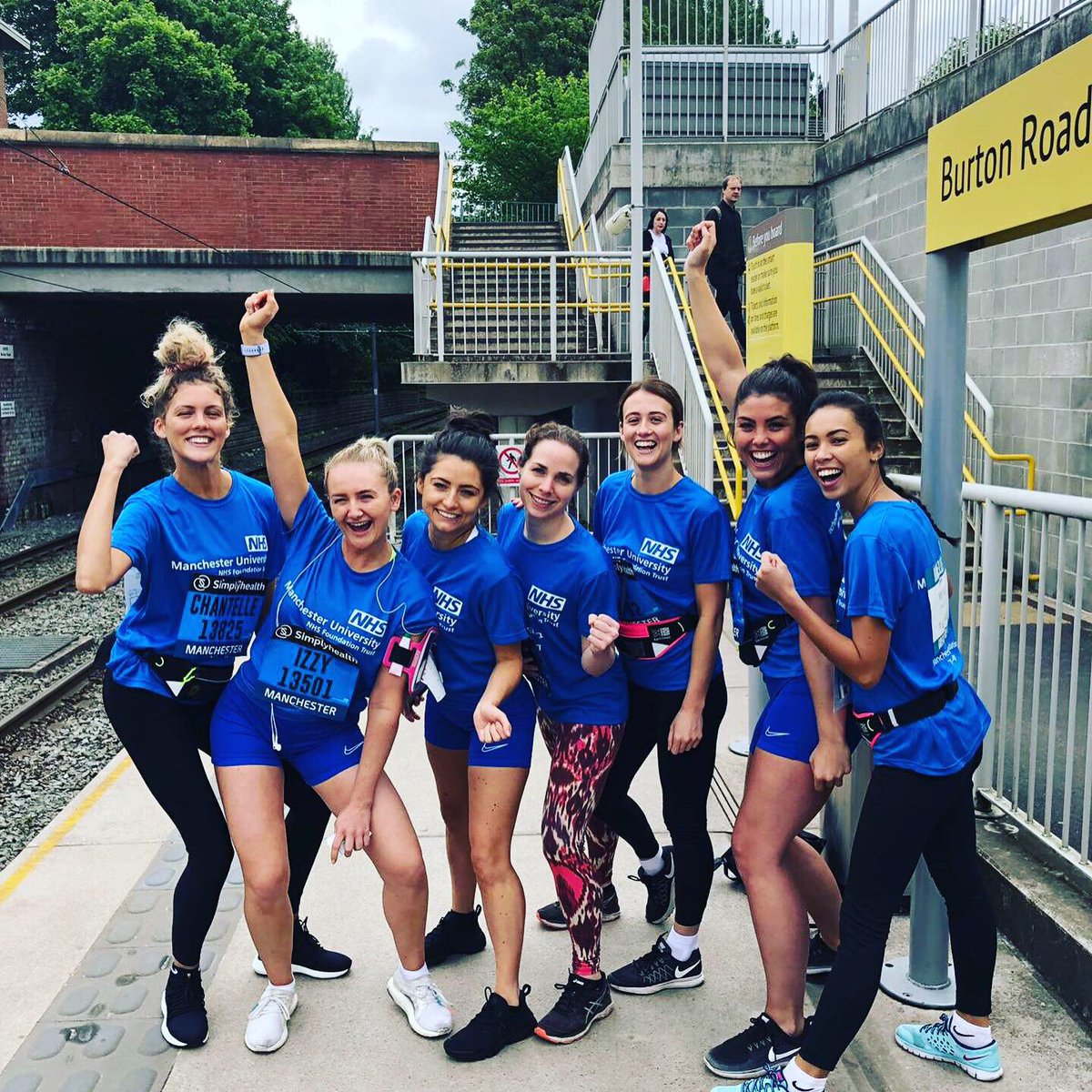 widdem's tweet photo. #Manchester10k #MFT #NHS #EDHOES 🏃🏽‍♀️☀️🍸 https://t.co/juULY5JXcy