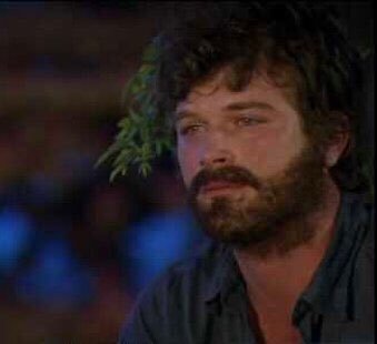 Koskoca jon snow behlül haznedar gibi oldu ne yaptınız siz aq çocukları bu nasıl final neyse jon snow kaçar #GameOfThrones