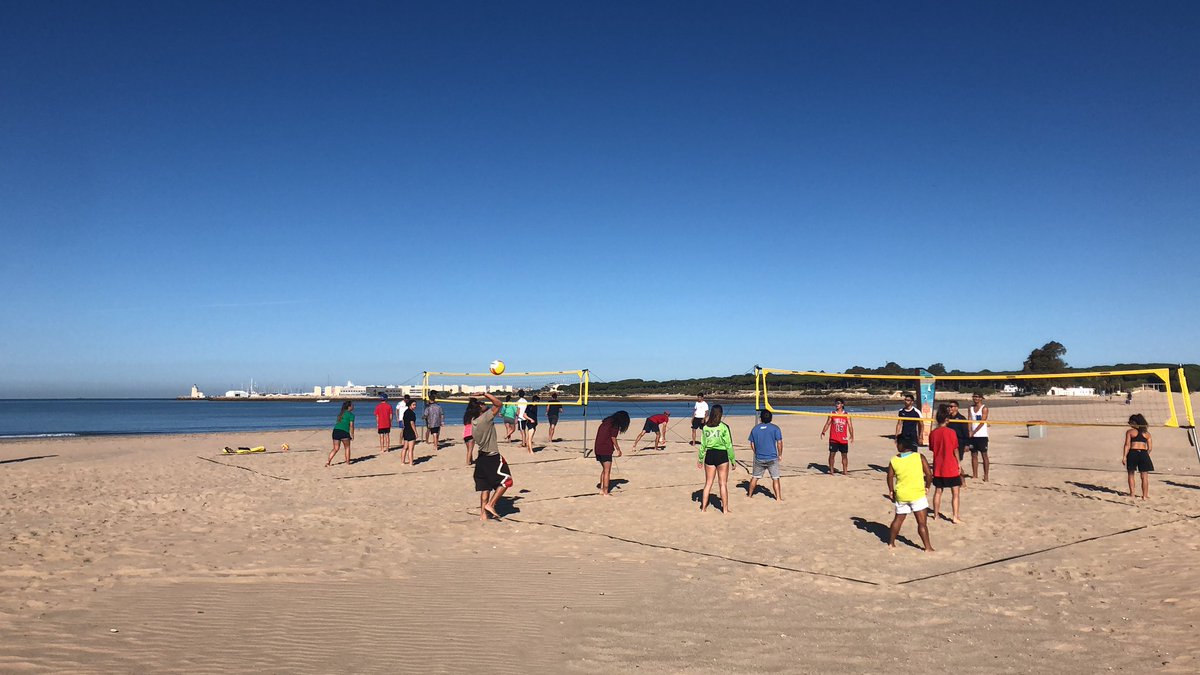 JLMartinToro's tweet photo. Tiempo de voley playa! 🏐🏖 #TAFAD #voleibol #torneocartas 
@DXTformacion https://t.co/wkyFp9zaz1