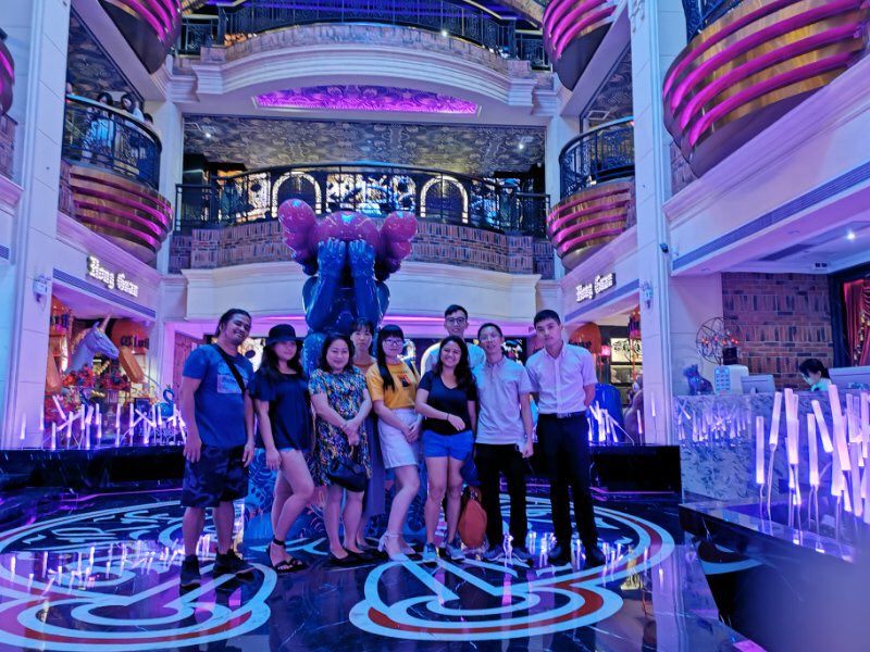 Haven't seen you guys for three years,finally we've met here again,Movers &amp;shackers ,come on....