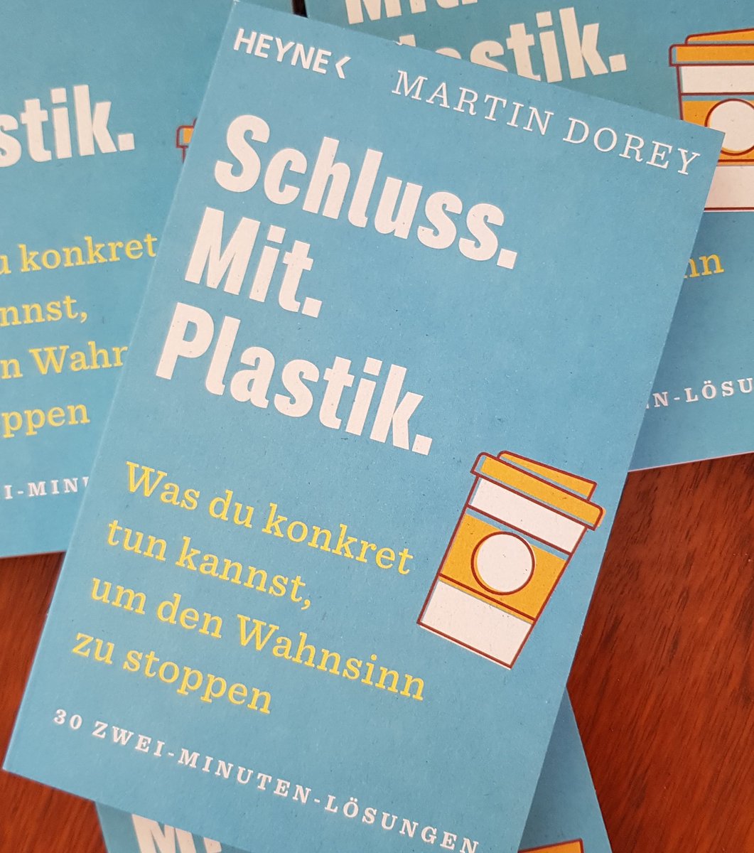 This is exciting. When I started the #2minutebeachclean hashtag I figured that if one other person did the same it would double my efforts at least.... FF to 5 years later.... and my book about the #2minutesolution gets translated into German.
