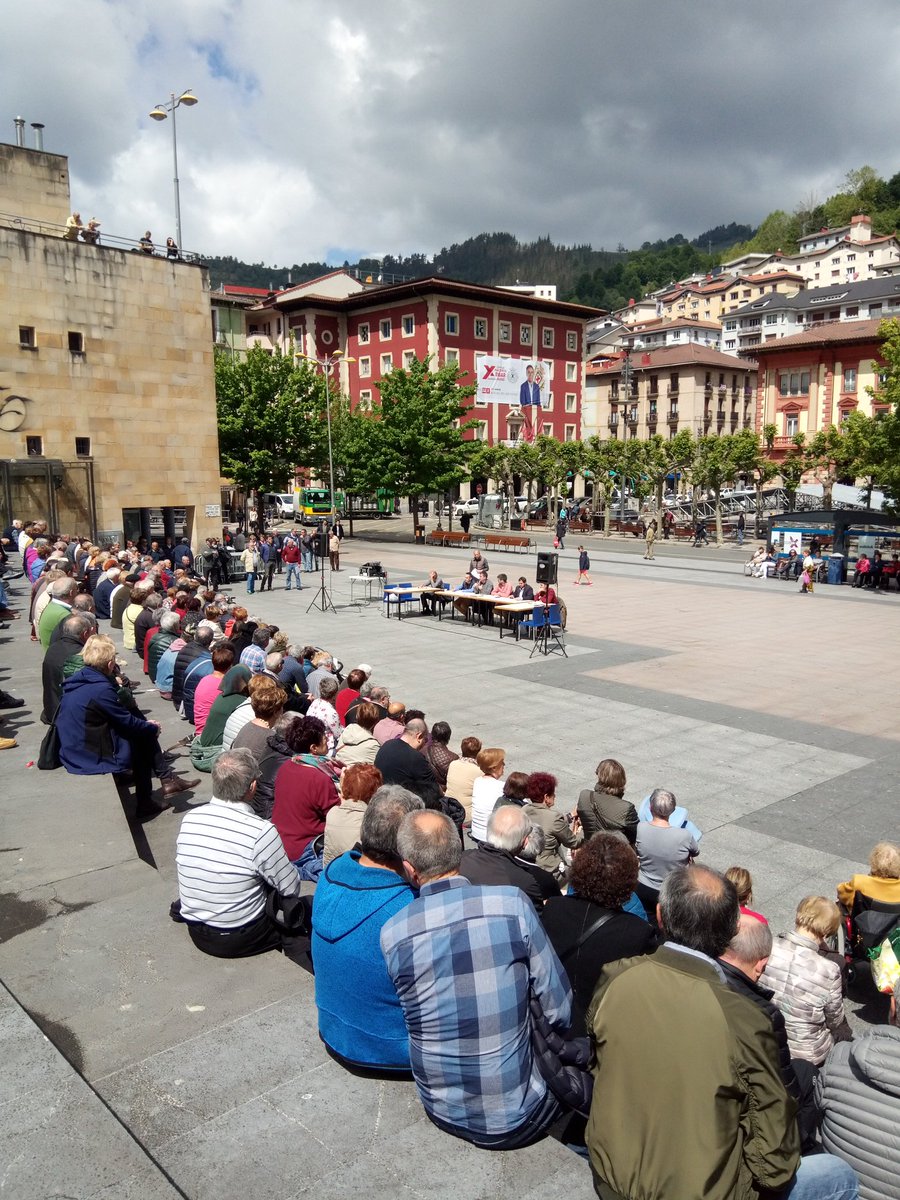 igonelama's tweet photo. Interes handia sortu du pentsioen inguruko eztabaidak. @gorkerras izan da bakarra kasu batzuetan IPCaren ingoera nahikoa ez dela azpimarratu duena @EHbildueibar https://t.co/bDm2KK65tH