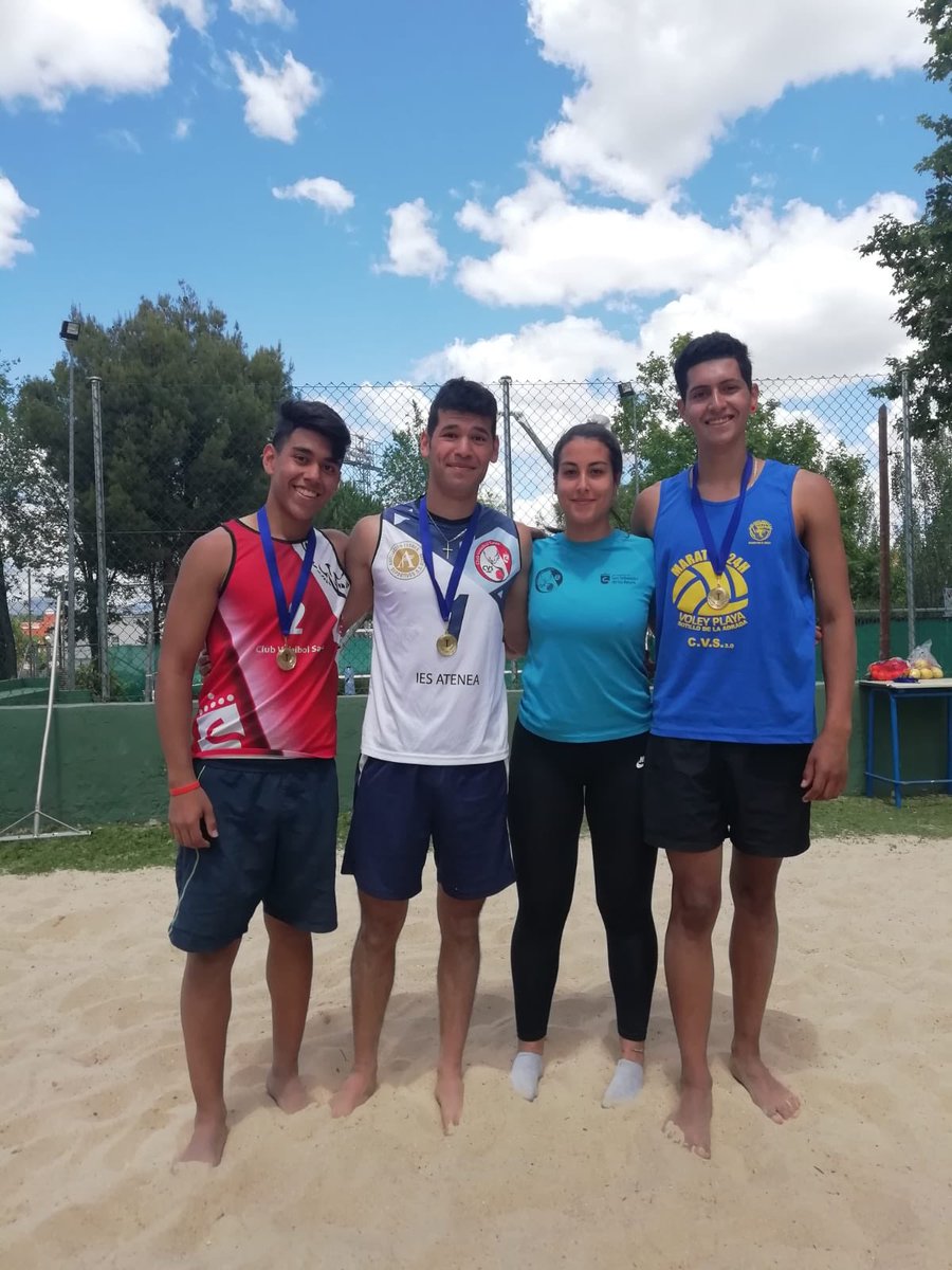 voleysanse's tweet photo. Bendito 🏐 🏝 🏆 

Primeros, segundos y terceros clasificados 🥇🥈🥉

Lo más importante, esa sonrisa 😁 

#CVSomos🔴⚪️
#CVSentimientoDePertenencia
#CVStaff https://t.co/QODGWDLp0X