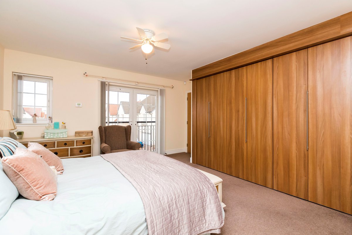 Codaestates's tweet photo. ⭐️NEW PRICE ⭐️
https://t.co/DM2IrwSlF3
#Codaestates #rightmove #zoopla #s1homes #allagents #shepherdsurvey #theroddyscott #lenzie #glasgow #property #properties #propertymanagement #forsale #propertyscotland #homegoals #estateagency #househunting #viewings #weloveproperty https://t.co/55SGjsjYKB