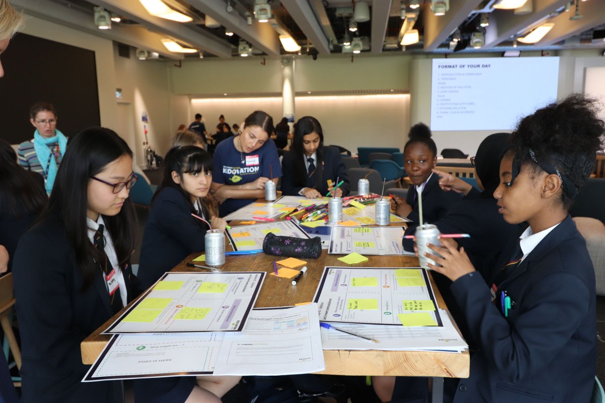 KidovationLife's tweet photo. Problem solving is in full swing here at @SkyUK  #kidovation #innovation #designthinking #kidovationatsky #kidsatstem #coding #girlswhocode #boyswhocode #problemsolving @AccentureUK @SkyOceanRescue @SkyCorporate https://t.co/9yhWv3Gjqr