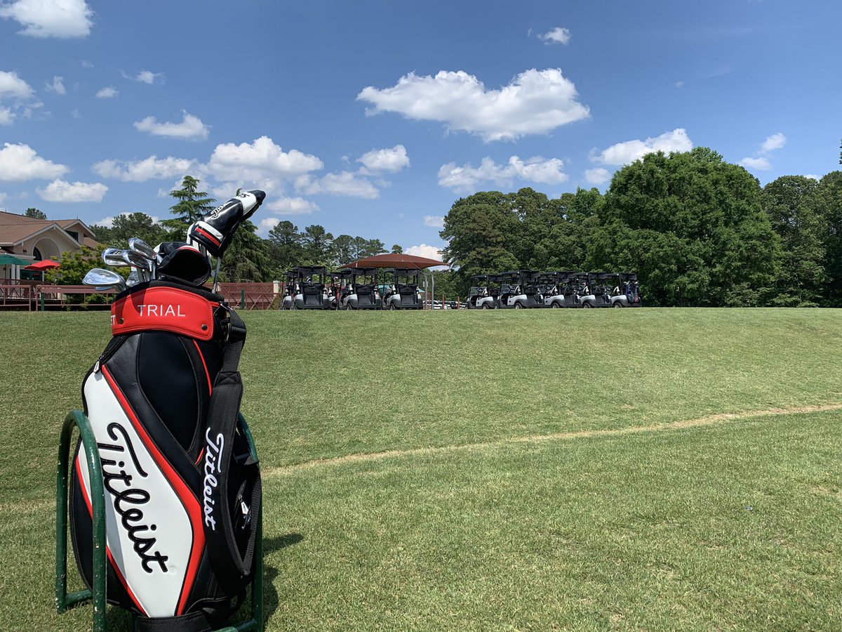 StevieG_1967's tweet photo. @GolfingSwingers @TitleistEurope great afternoon yesterday @RiverPines_Golf - fab welcome, hospitality, facilities and a chance to test out a set of #AP2s πποΈββοΈβ³οΈπΎ ... still no sign of πͺπ€π€£ https://t.co/A62469MUuh