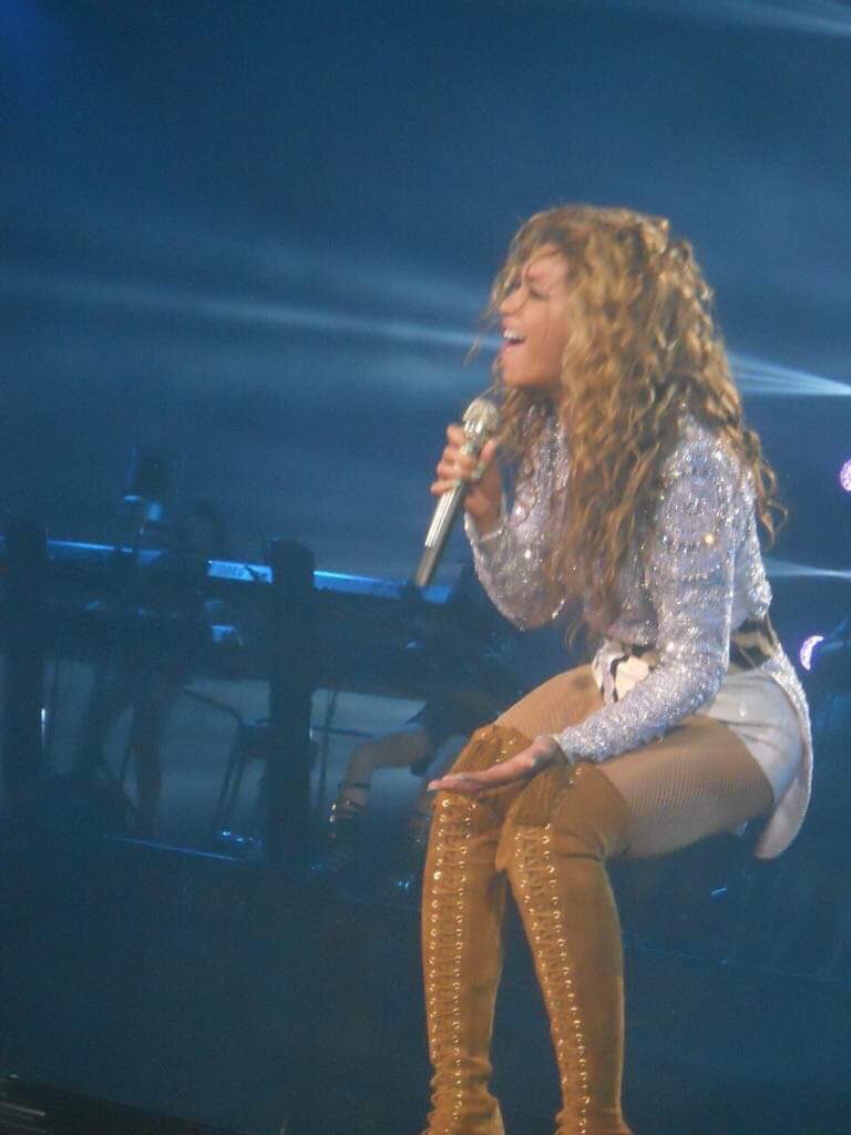 thehouseofdc3's tweet photo. La jeunesse : mon 3eme concert de @beyonce c’était à Montpellier, gros souvenir. #MCSWT https://t.co/893iWF41lu