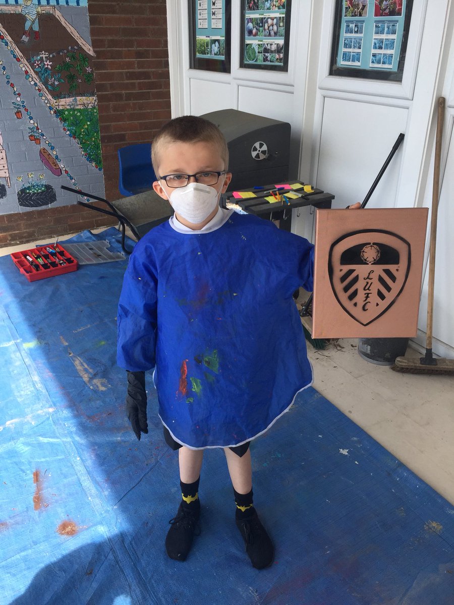 chrisdysonHT's tweet photo. It’s post Y6 #Sats here @ParklandsLeeds as we spend a week celebrating the #Arts ... its #Graffiti day today @ST3AMCo #ARTCONNECTS19 @RaeSnape https://t.co/OuW7hj2BNI
